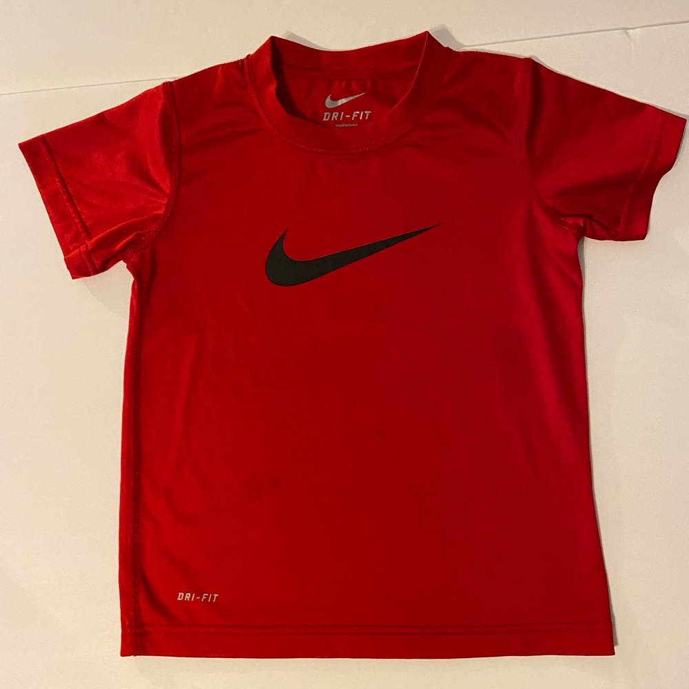 🏀BOY’S NIKE DRI FIT T-SHIRT🏀